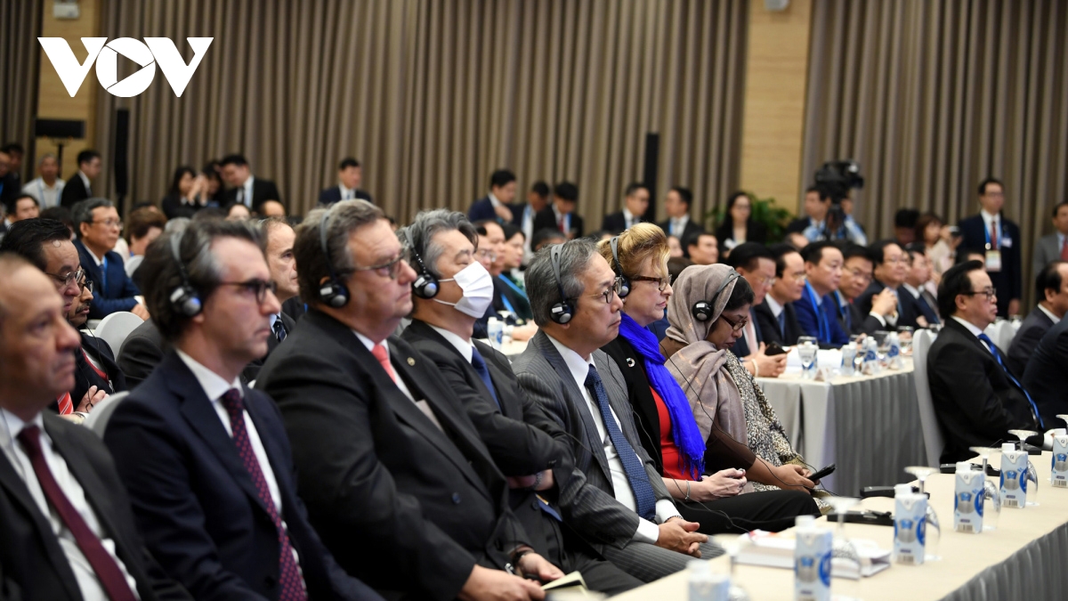 Hanoi welcomes start of 37th ASEAN Summit and Related Summits